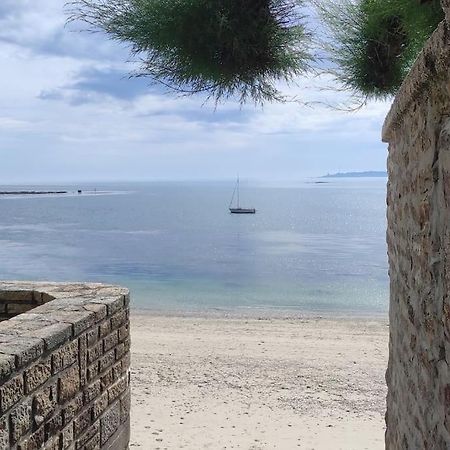 Chez Louisette Centre Ville Et Plages A Pied! Concarneau Exterior foto